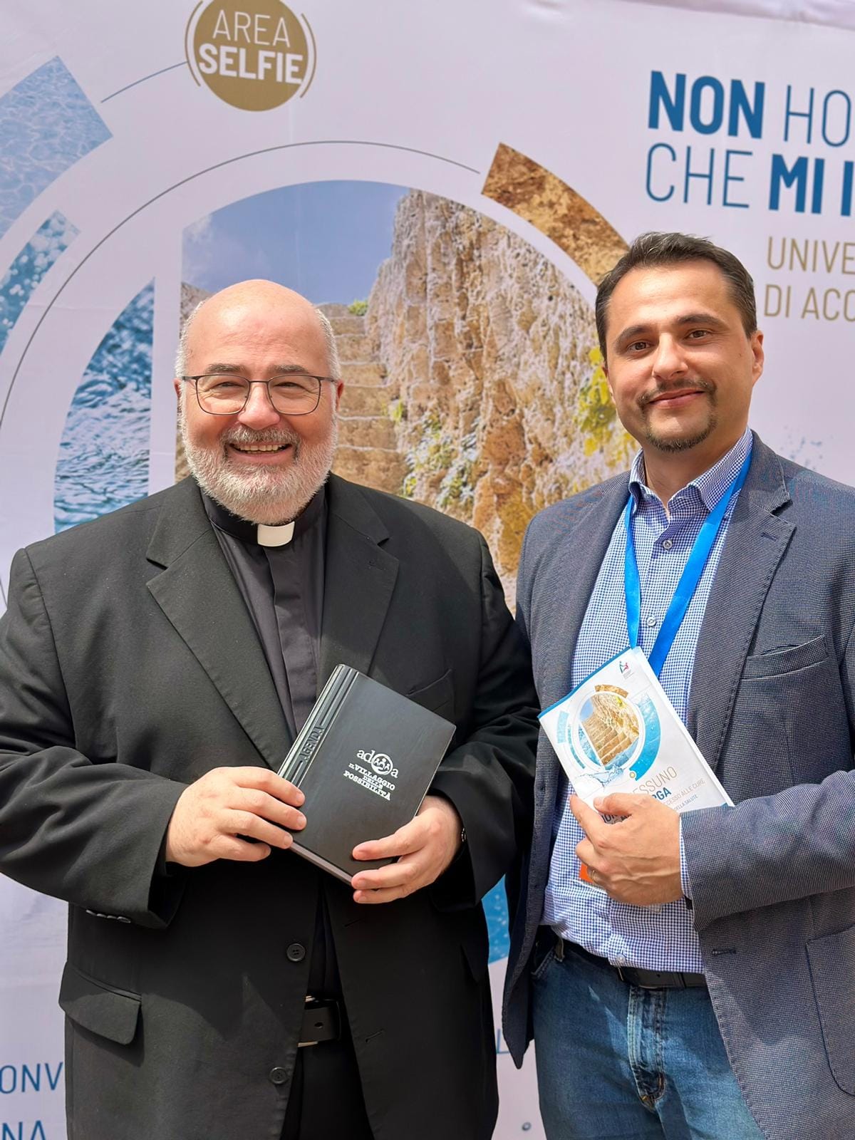 XXV CONVEGNO NAZIONALE DI PASTORALE DELLA SALUTE   “NON HO NESSUNO CHE MI IMMERGA”  VERONA 7-15 MAGGIO 2024  www.convegnosalute.it
Un ringr…