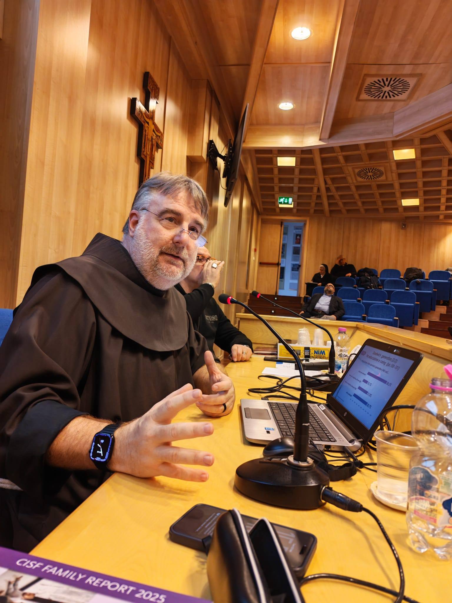 Proseguono i lavori dell’Incontro “Oltre i confini” – 23 febbraio, sessione pomeridiana

Nel pomeriggio del 23 febbraio sono continuati i l…